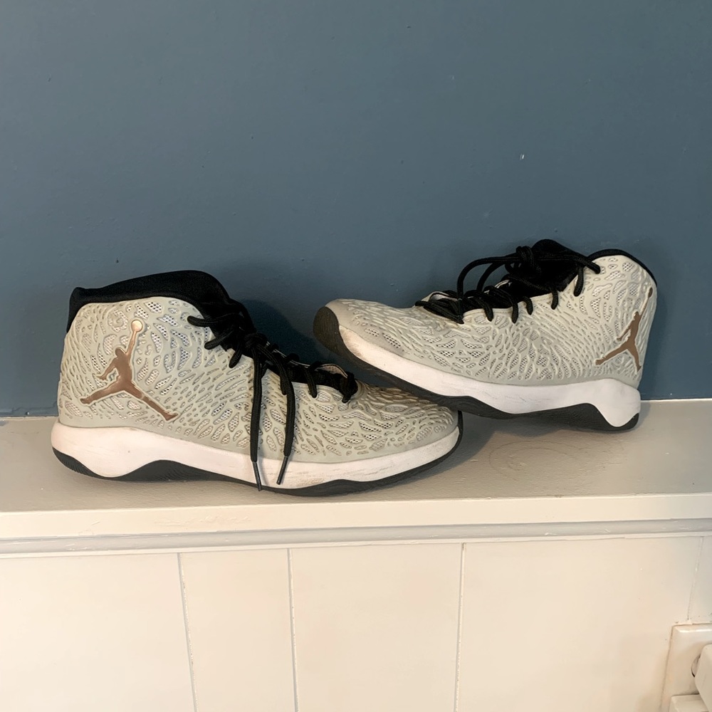 NIKE AIR JORDAN ULTRA FLY BASKETBALL SHOES SIZE 11
